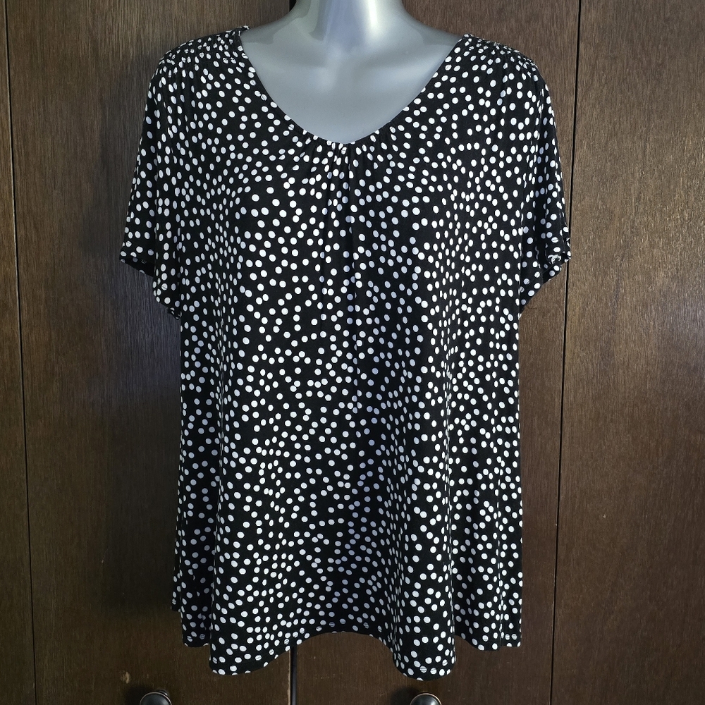 Croft & Barrow Black and White Dotted Blouse